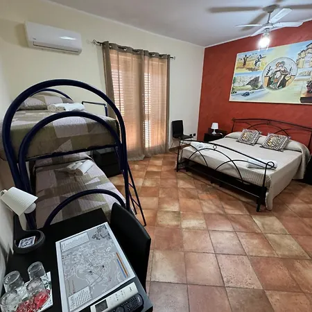 L'angolo Di Plutia Bed & Breakfast 4*